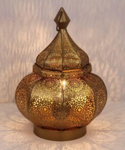 Trendy Online Winkel met Selectie van Unieke Items 8 Marokkaanse Gohar lamp in antiek‑goud met oosters schaduwspel