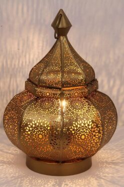 Trendy Online Winkel met Selectie van Unieke Items 72 Marokkaanse Gohar lamp in antiek‑goud met oosters schaduwspel